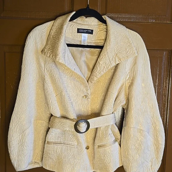 Jones N.Y.-Cream textured short cream jkt with belt Sz L - Picture 1 of 12